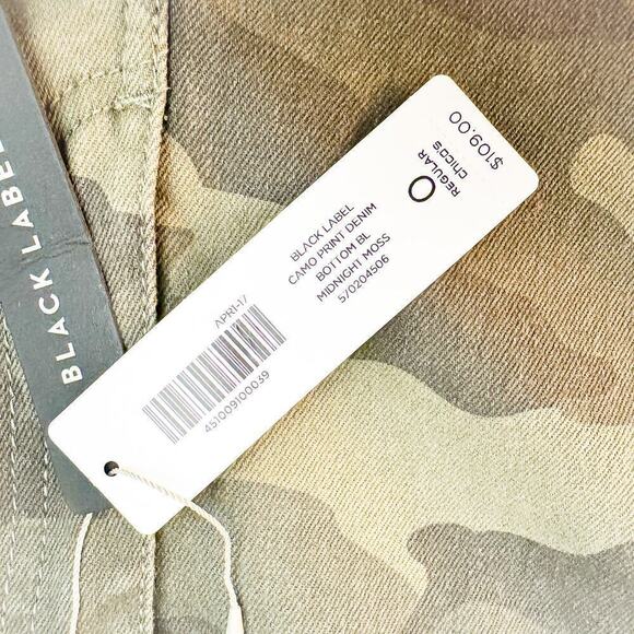 Chicos Black Label Camo Print Motorcycle Denim Midnight Moss Size 0 NWT - Picture 6 of 10